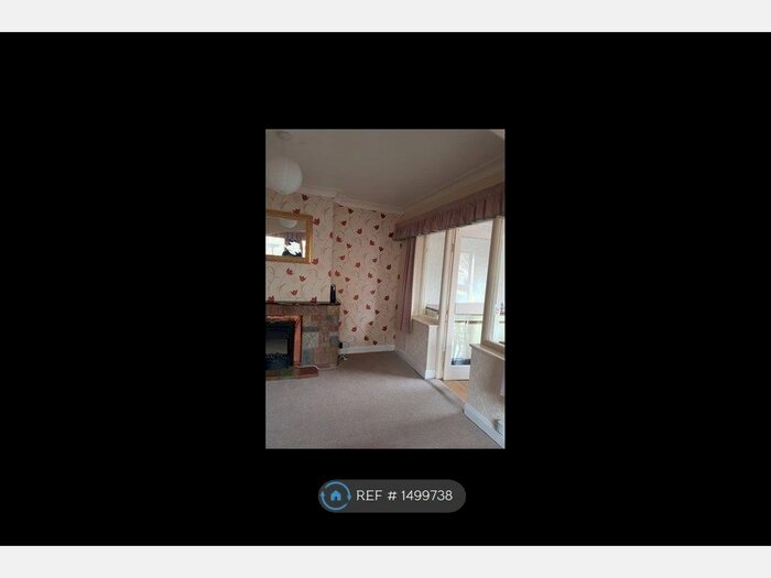 3 Bedroom Semi-Detached House To Rent In Somery Road, Dudley, DY1