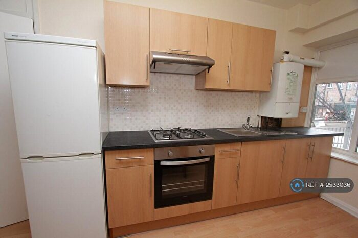 3 Bedroom Flat To Rent In Finchley Lane, London, NW4