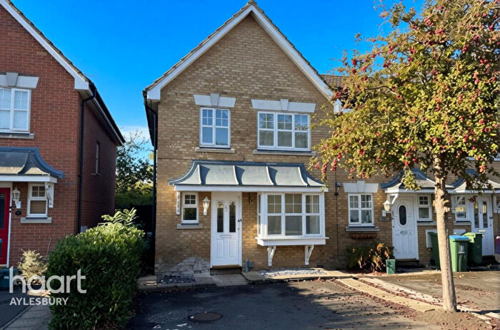 3 Bedroom End Of Terrace House To Rent In Friarscroft Way, Aylesbury, HP20