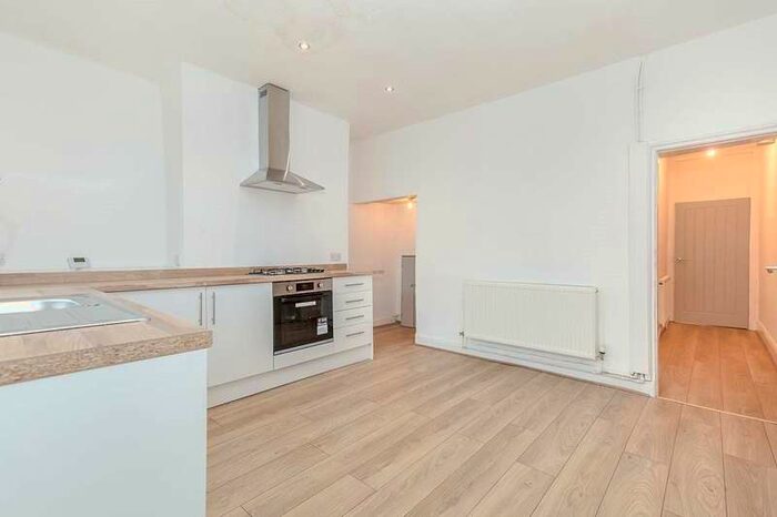 2 Bedroom House To Rent In Spring Hill Road, Accrington, Lancashire, BB5