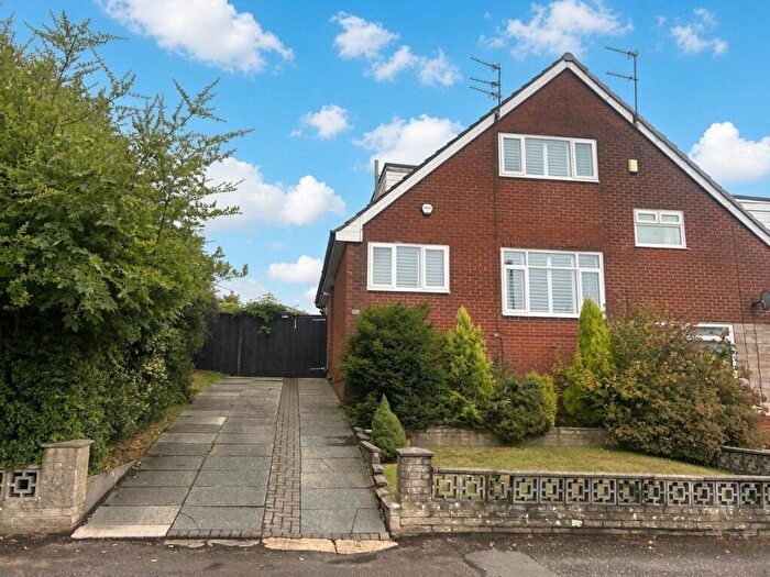 2 Bedroom Semi Detached House For Sale In Yorkdale, Clarksfield, Oldham, OL4