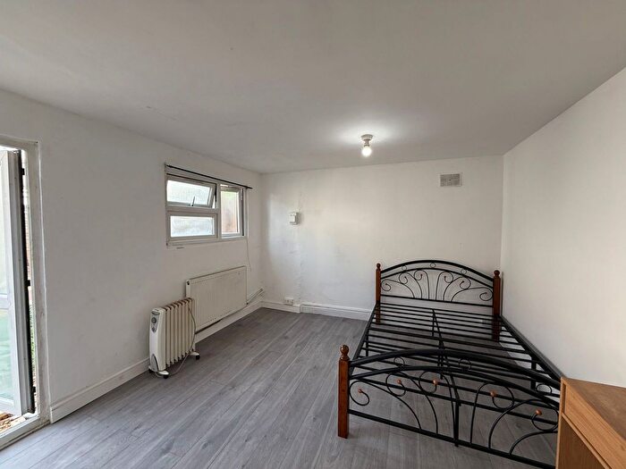 Studio To Rent In Ilford, IG3