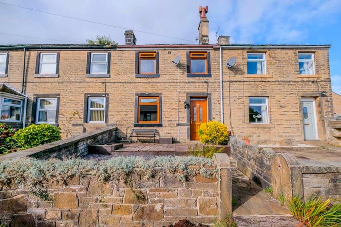 3 Bedroom Terraced House To Rent In Mill Moor Road, Meltham, HD9