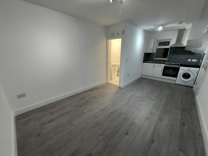 1 Bedroom Studio To Rent In Bromley Road, London, N17