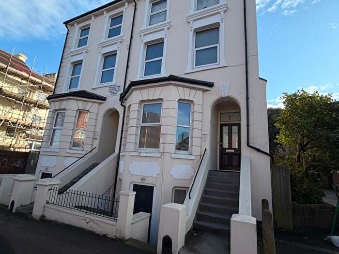 2 Bedroom Flat To Rent In Bouverie Road West, Folkestone, CT20