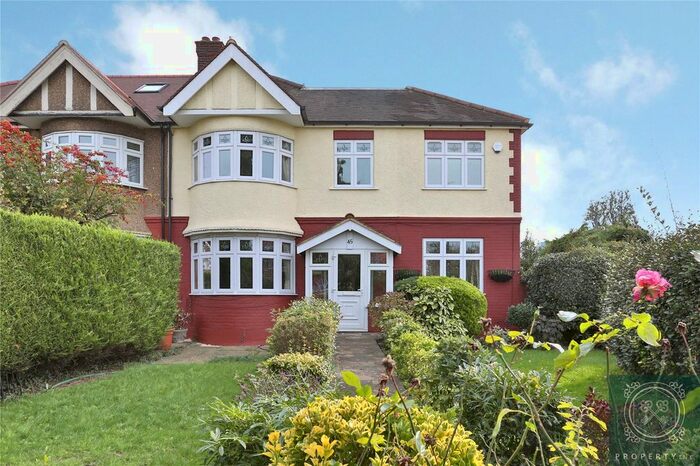 6 Bedroom End Of Terrace House To Rent In Churchbury Lane, London, EN1