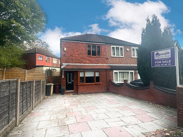 2 Bedroom Semi-Detached House For Sale In Long Lane, Bolton, BL2