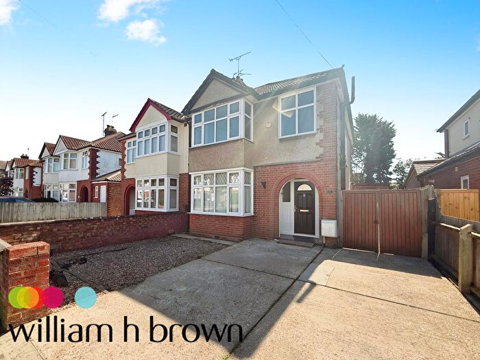 3 Bedroom Semi-Detached House To Rent In Norbury Road, Ipswich, IP4