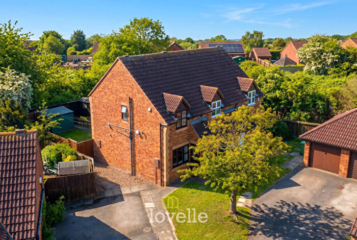2 Bedroom Semi-Detached House For Sale In Foxglove Gardens, Grimsby, DN34