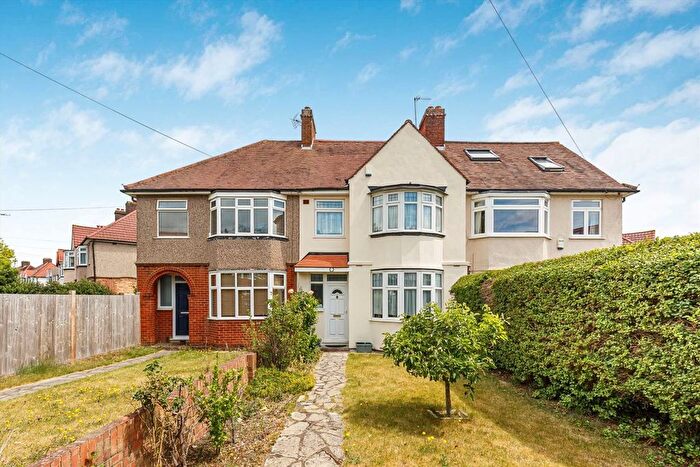 3 Bedroom Property To Rent In Lyncroft Gardens, Hounslow, TW3