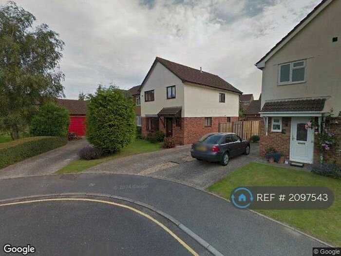 4 Bedroom Detached House To Rent In Drew Close, Poole, BH12