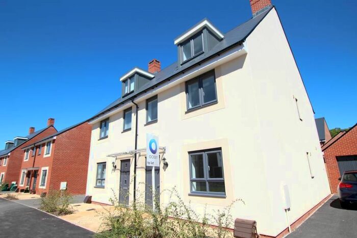 4 Bedroom Semi-Detached House To Rent In Slade Baker Way, Bristol, BS16