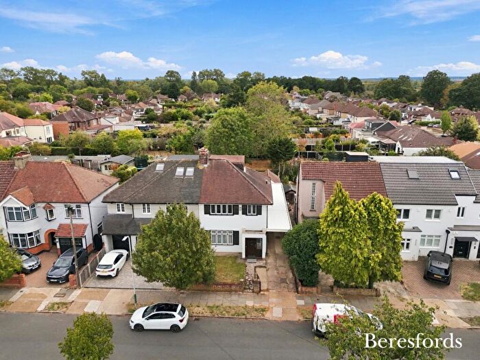 4 Bedroom Semi-Detached House For Sale In Tawny Avenue, Upminster, RM14