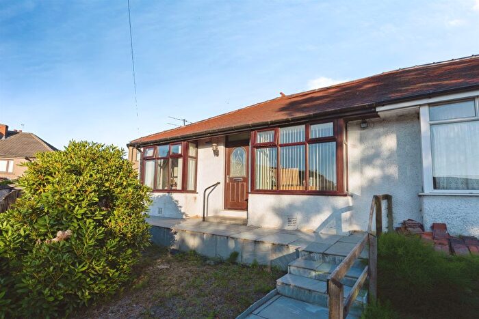 2 Bedroom Semi-Detached Bungalow For Sale In Jer Grove, Bradford, BD7