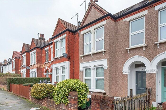 3 Bedroom Maisonette To Rent In Worbeck Road, London, SE20