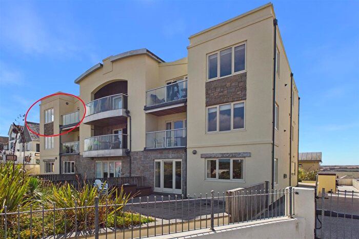 2 Bedroom Flat For Sale In Pentire Road, Newquay, TR7