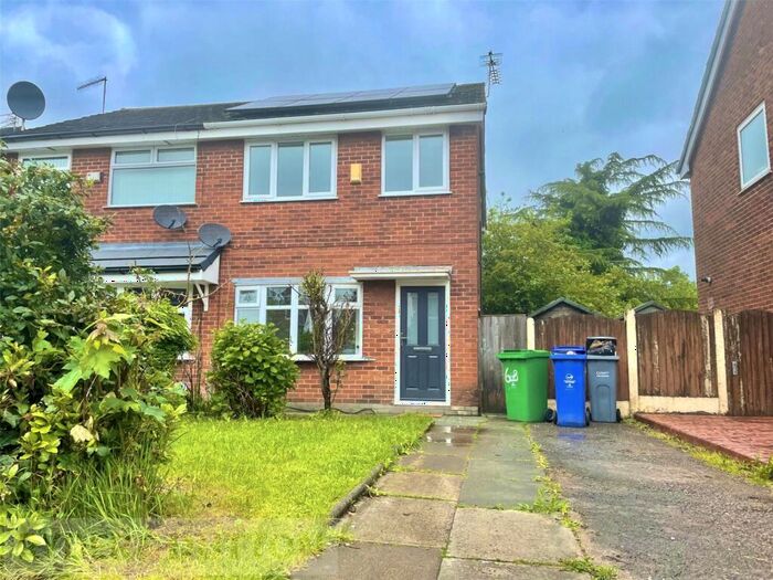 3 Bedroom Semi-Detached House To Rent In The Links, Manchester, Greater Manchester, M40