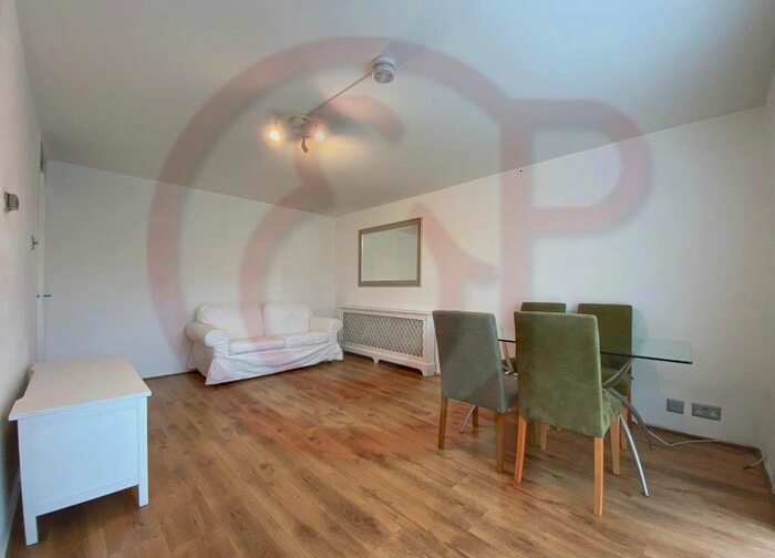 2 Bedroom Flat To Rent In Ravensmede Way, Chiswick, W4
