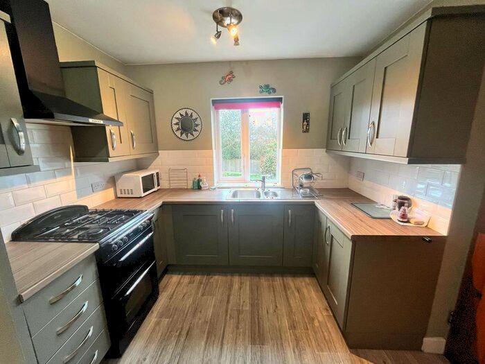 3 Bedroom Semi-Detached House To Rent In Ivyfield Road, B23