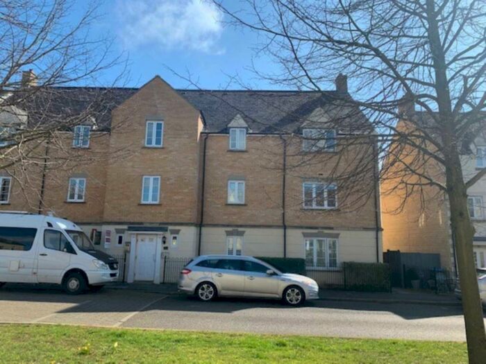 1 Bedroom Flat To Rent In Harvest Way, Witney, OX28