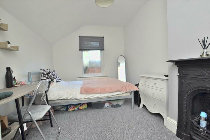 6 Bedroom Semi-Detached House To Rent In Lansdown Road, Gloucester, GL1