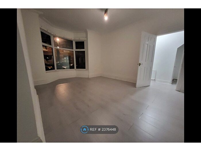 2 Bedroom Flat To Rent In Leighton Street, South Shields, NE33