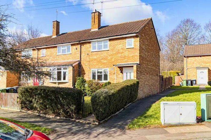 2 Bedroom Terraced House To Rent In Boxmoor Boarders, HP1