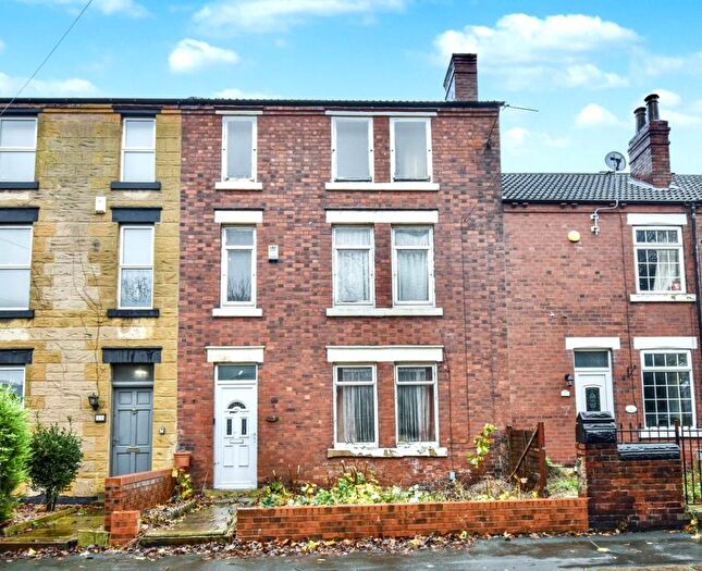 3 Bedroom Terraced House For Sale In Oxford Street, Wakefield, WF1