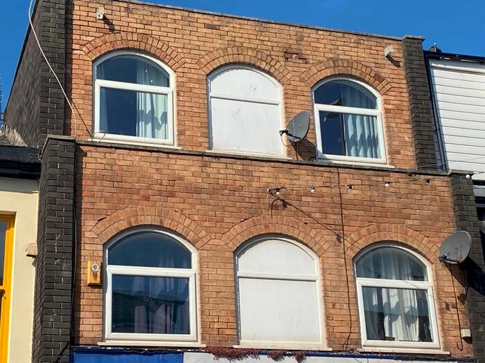 2 Bedroom Flat To Rent In Topping Street, Blackpool, Lancashire, FY1
