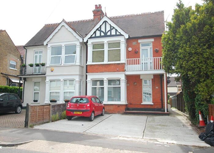 1 Bedroom Flat To Rent In Grosvenor Road-Westcliff On Sea, SS0