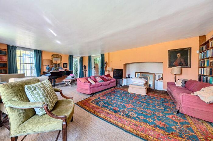 4 Bedroom Detached House For Sale In Station Road, Berwick, BN26