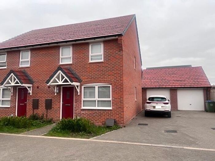 3 Bedroom Semi Detached House To Rent In Cranesbill Way, Kingsbrook, HP22