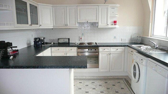 2 Bedroom Apartment To Rent In Oxford Place, Oxford Road, City Centre, Manchester, M1