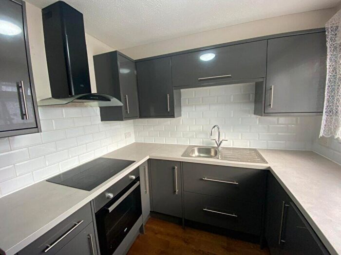 2 Bedroom Flat To Rent In Bedroom Flat – Taylor Close – Tottenham, N17