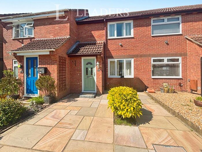 2 Bedroom Terraced House For Sale In Melrose Close, Southsea, Hampshire, PO4