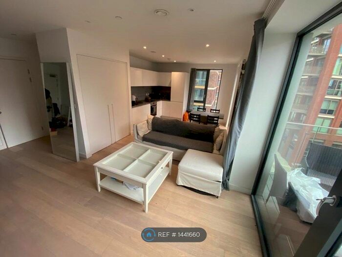 1 Bedroom Flat To Rent In Fairwater House, London, E16