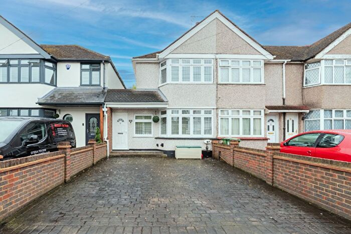 2 Bedroom End Of Terrace House For Sale In Bexley, Kent, DA5