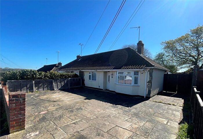 2 Bedroom Bungalow For Sale In Brocksford Avenue, Rayleigh, Essex, SS6