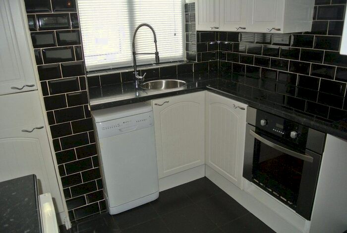1 Bedroom Flat To Rent In Longview Drive, Liverpool, L36