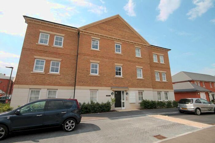 1 Bedroom Flat To Rent In Pearl Court, Garnet Road DA8