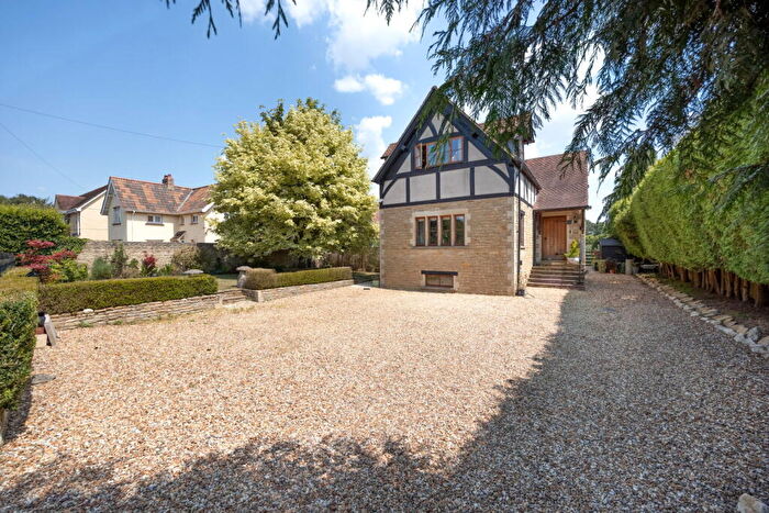 4 Bedroom Detached House For Sale In Melksham Road, Lacock, SN15