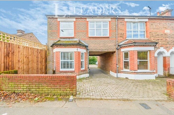 1 Bedroom Flat To Rent In Normandy Road, St. Albans, AL3