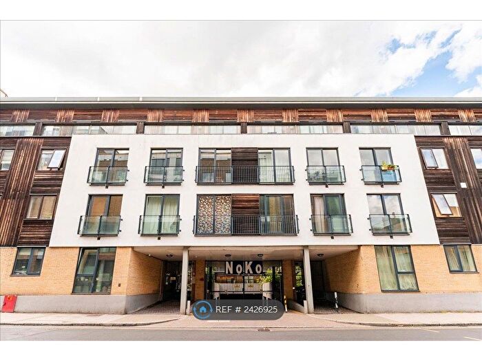 2 Bedroom Flat To Rent In Noko, London, W10