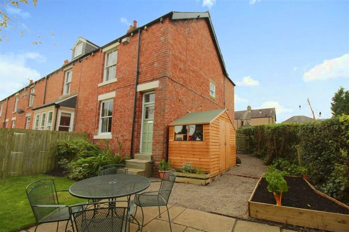 4 Bedroom End Of Terrace House For Sale In Dene Terrace East, Wylam, NE41