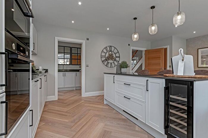 5 Bedroom Detached House For Sale In Greensands Place, Clophill Road, Maulden, Bedfordshire, MK45