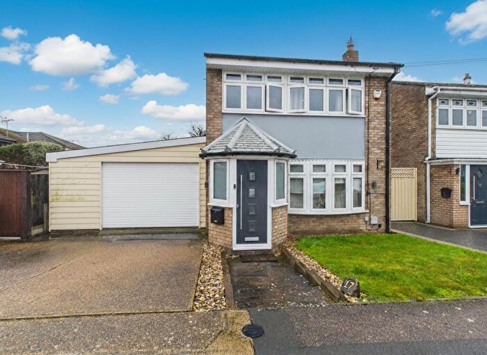 3 Bedroom Detached House For Sale In Trent, East Tilbury, RM18