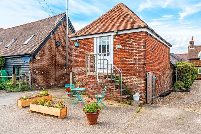 2 Bedroom Property For Sale In Shellwood Road, Leigh, RH2