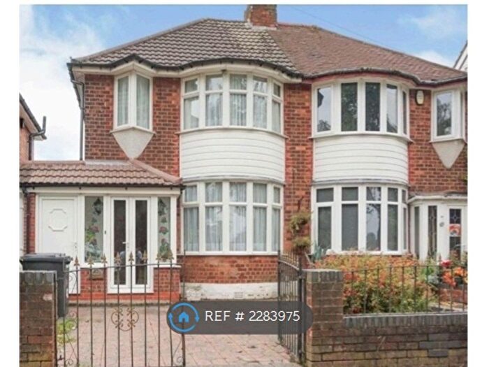 3 Bedroom Semi-Detached House To Rent In Clay Lane, Birmingham, B26