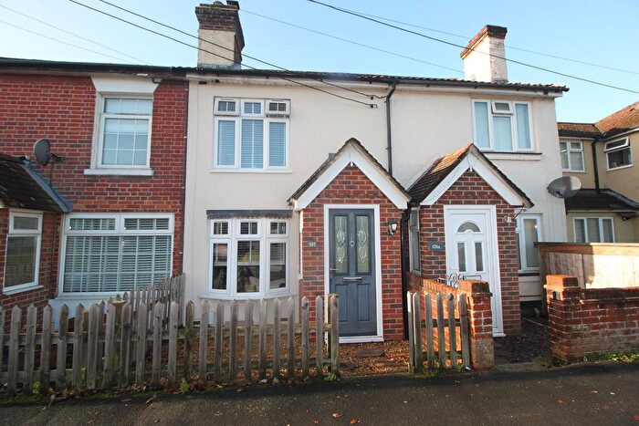 2 Bedroom Cottage For Sale In Woolston Road, Netley Abbey, Southampton, SO31