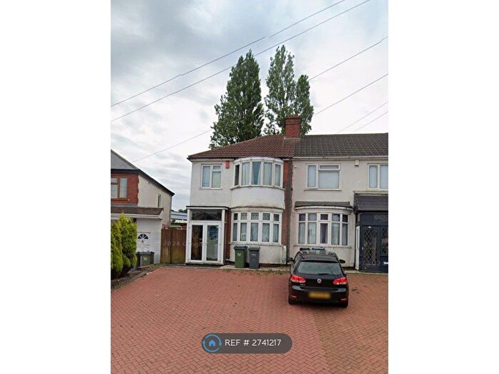4 Bedroom Semi Detached House To Rent In Dudley Road West, Tividale, Oldbury, B69